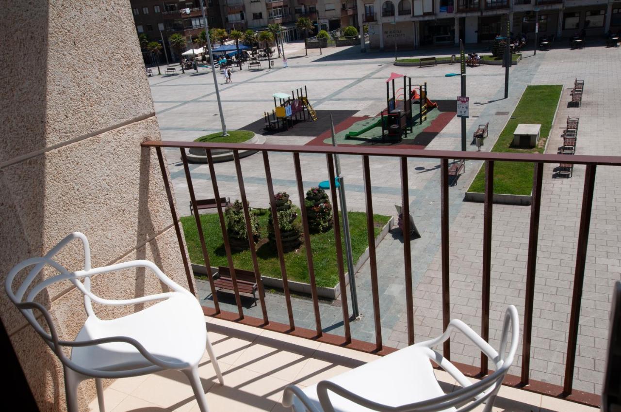 Black And White Suitte "Plaza" Noja Εξωτερικό φωτογραφία